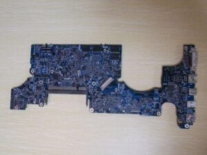 Logic Board MacBook Pro 15-inch  2.2GHz MA895LL 820-2101-A A1226