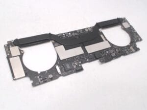 MacBook Pro 15 Logic Board 2.8GHz 16GB/256GB/555 (17) 820-00928