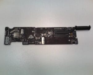 MacBook Air 13 Logic Board 1.6GHz i5 8GB (15) (ASP) 820-00165